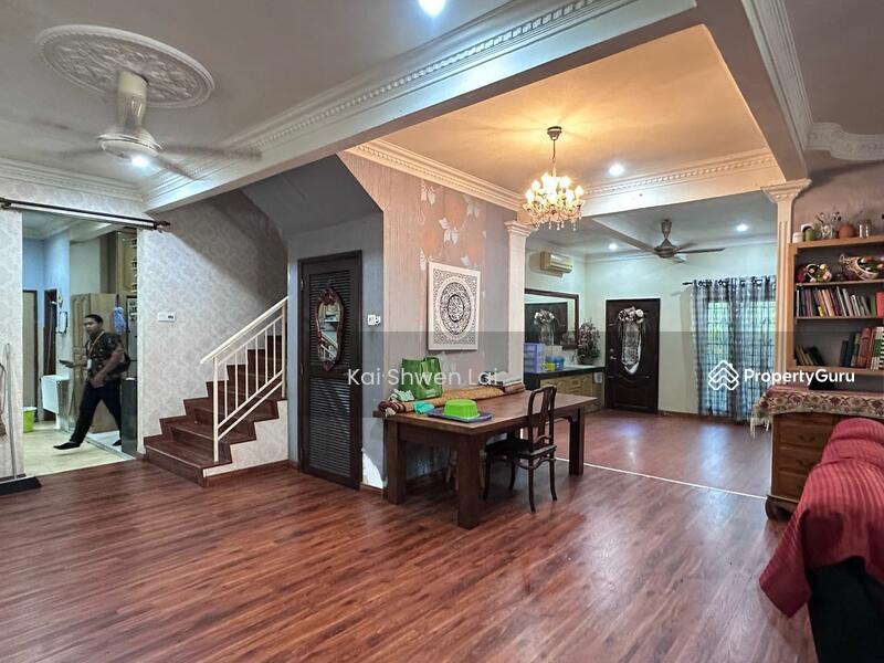 Rumah Berkembar untuk Dijual di Bandar Nusaputra (Puchong) - Kai Shwen Lai - Living Room - PropertyGuru.com.my
