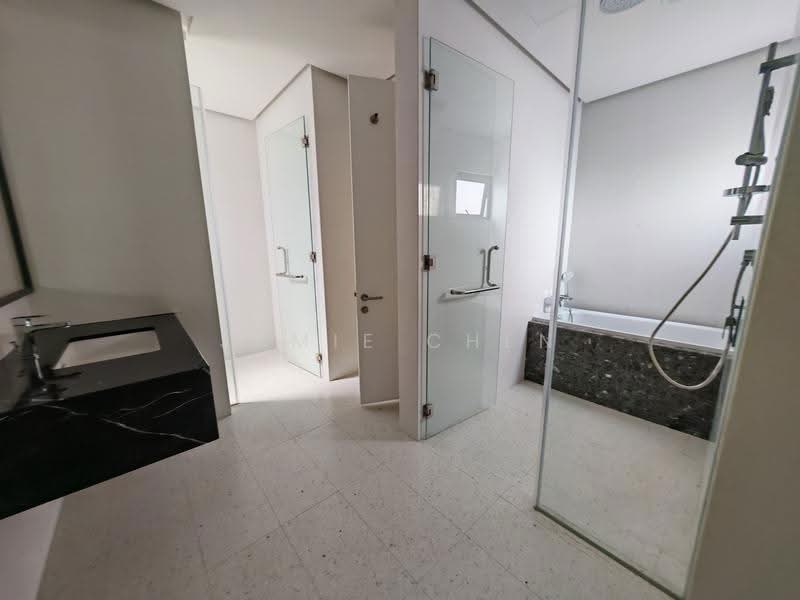 Service Residence for Rent at Mayfair Residences @ Pavilion Embassy - Jamie Chen - Bathroom - PropertyGuru.com.my