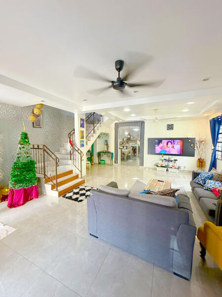 2-storey Terraced House for Sale in Prima Saujana (Kajang) - Calvin Kok - Living Room - PropertyGuru.com.my