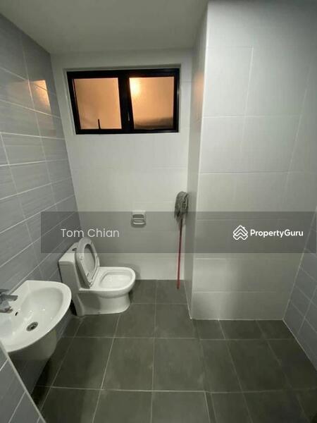 Service Residence for Sale at Sky Oasis Residence (Pangsapuri Oasis 1) - Tom Chian - Bathroom - PropertyGuru.com.my
