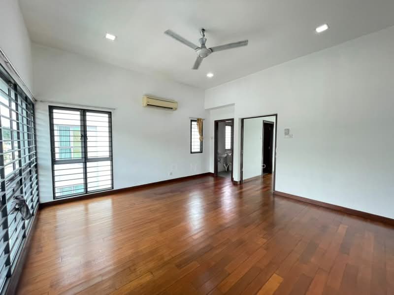 Semi-Detached House for Sale in Sutera Damansara (Damansara Damai) - Jason Yap - Living Room - PropertyGuru.com.my