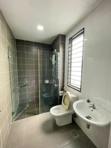 Semi-Detached House for Sale in Sutera Damansara (Damansara Damai) - Jason Yap - Bathroom - PropertyGuru.com.my