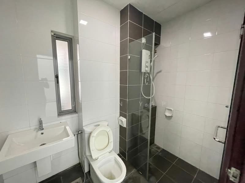 Semi-Detached House for Sale in Sutera Damansara (Damansara Damai) - Jason Yap - Bathroom - PropertyGuru.com.my