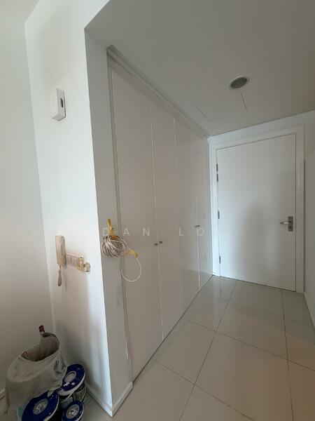 Hampshire Place untuk Untuk Disewa - RM 4,000 /bulan, Feb 2026 - Corridor - PropertyGuru.com.my