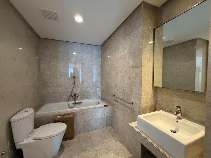 Hampshire Place untuk Untuk Disewa - RM 4,000 /bulan, Feb 2026 - Bathroom - PropertyGuru.com.my
