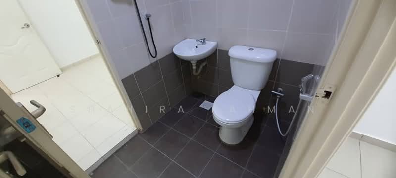 KOTASAS (SUMMER EAST) KUANTAN PAHANG untuk Untuk Dijual - RM 400,000, Mac 2026 - Bathroom - PropertyGuru.com.my