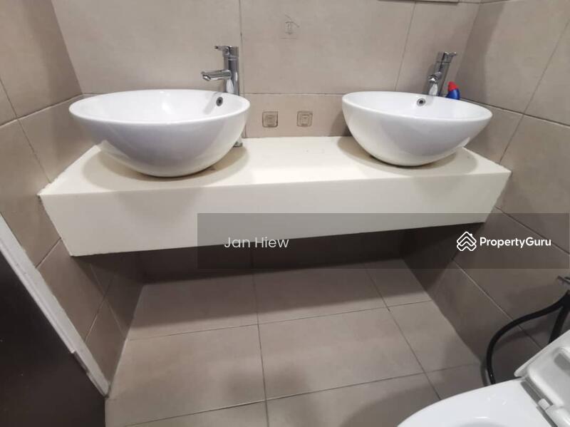 Servis Apartment untuk Disewa di D'Latour - Jan Hiew - Bathroom - PropertyGuru.com.my