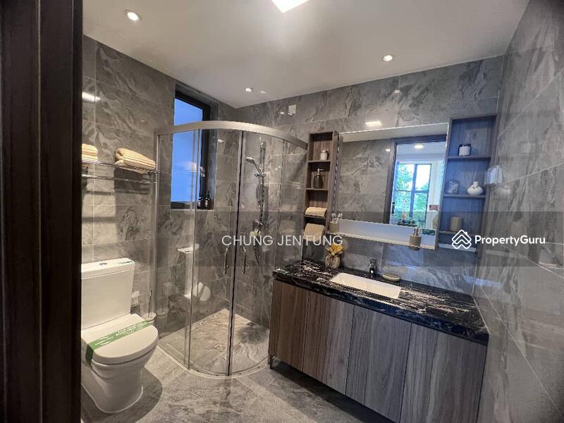 Cluster House for Sale in Forest City (Gelang Patah) - CHUNG JEN FUNG - Bathroom - PropertyGuru.com.my