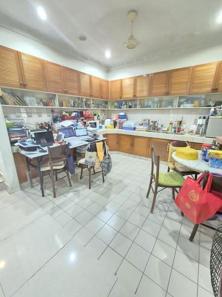 Semi-Detached House for Sale in Taman Lucky (Bangsar) - Debbie Lam - Kitchen - PropertyGuru.com.my