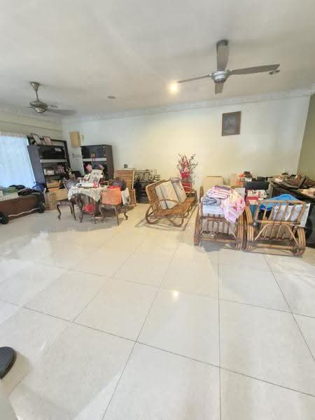 Semi-Detached House for Sale in Taman Lucky (Bangsar) - Debbie Lam - Living Room - PropertyGuru.com.my
