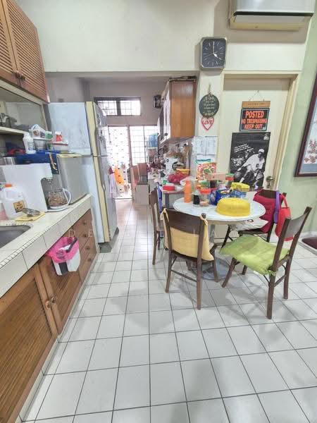 Semi-Detached House for Sale in Taman Lucky (Bangsar) - Debbie Lam - Kitchen - PropertyGuru.com.my