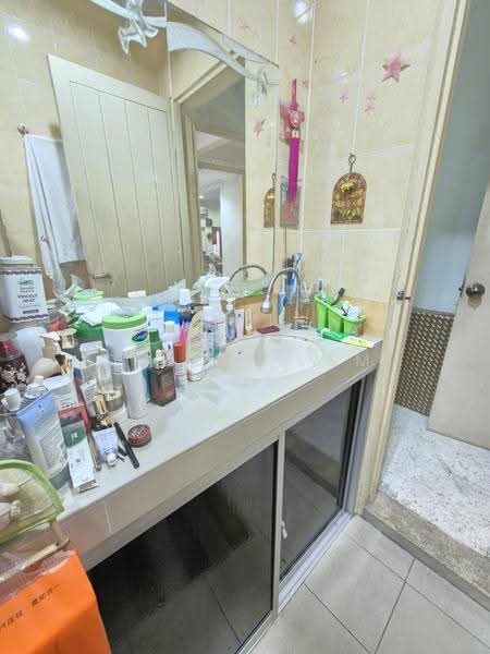 Semi-Detached House for Sale in Taman Lucky (Bangsar) - Debbie Lam - Bathroom - PropertyGuru.com.my