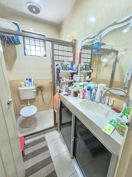Semi-Detached House for Sale in Taman Lucky (Bangsar) - Debbie Lam - Bathroom - PropertyGuru.com.my