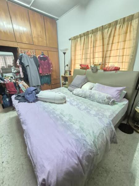 Semi-Detached House for Sale in Taman Lucky (Bangsar) - Debbie Lam - Bedroom - PropertyGuru.com.my