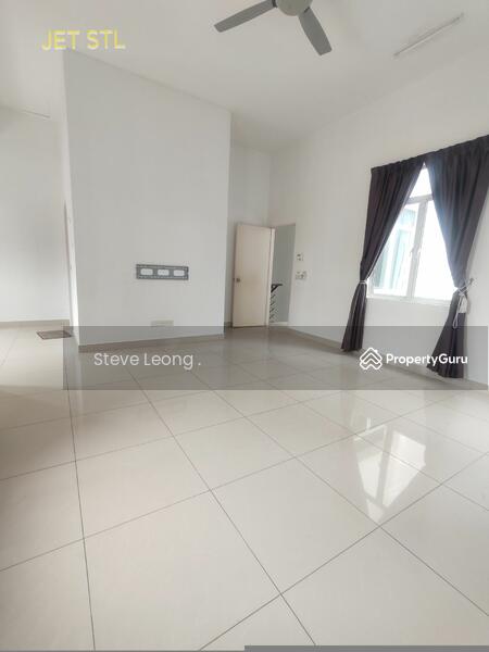Master room 