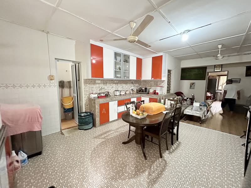 Bungalow for Sale in SS1 (Petaling Jaya) - Mohd Adryzam - Kitchen - PropertyGuru.com.my