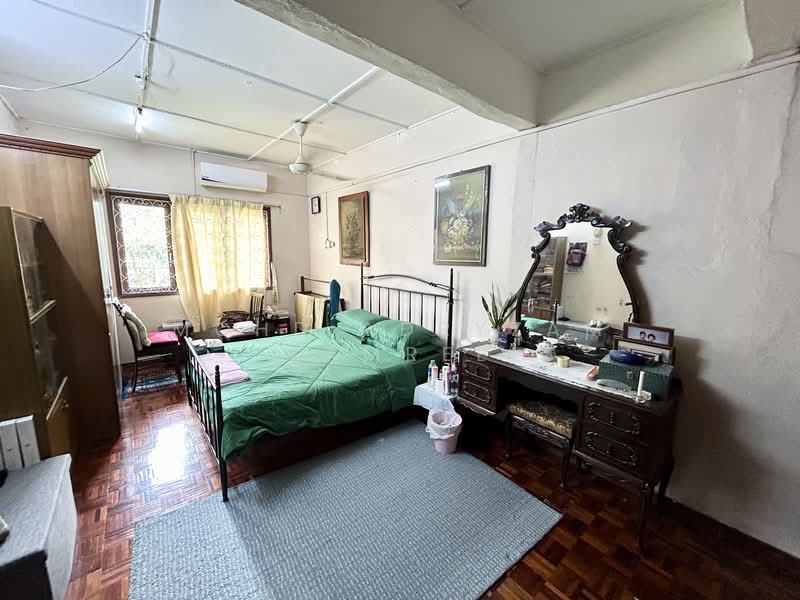 Bungalow for Sale in SS1 (Petaling Jaya) - Mohd Adryzam - Bedroom - PropertyGuru.com.my