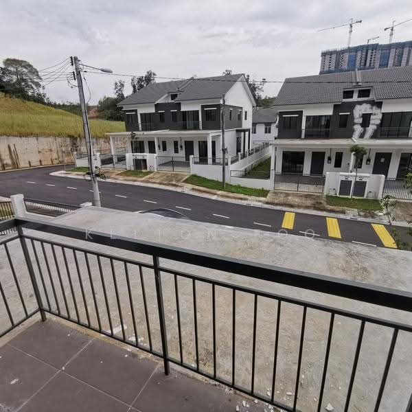 Semi-Detached House for Sale in Anggun (Rawang) - Kelton Foo - View - PropertyGuru.com.my