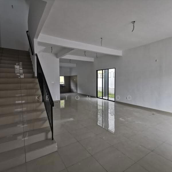 Semi-Detached House for Sale in Anggun (Rawang) - Kelton Foo - Living Room - PropertyGuru.com.my