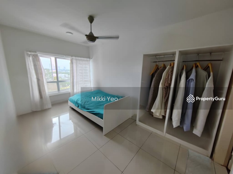 2-storey Terraced House for Sale in Taman Mount Austin (Tebrau) - Mikki Yeo - Bedroom - PropertyGuru.com.my