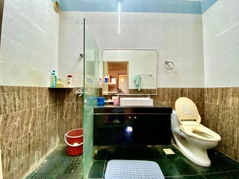 Bungalow House untuk Dijual di Kuala Lumpur (Kuala Lumpur) - Sue . - Bathroom - PropertyGuru.com.my