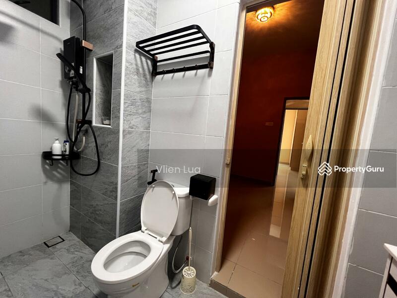 Condominium for Rent at KSL Residence 2 @ Kangkar Tebrau - Vlien Lua - Bathroom - PropertyGuru.com.my