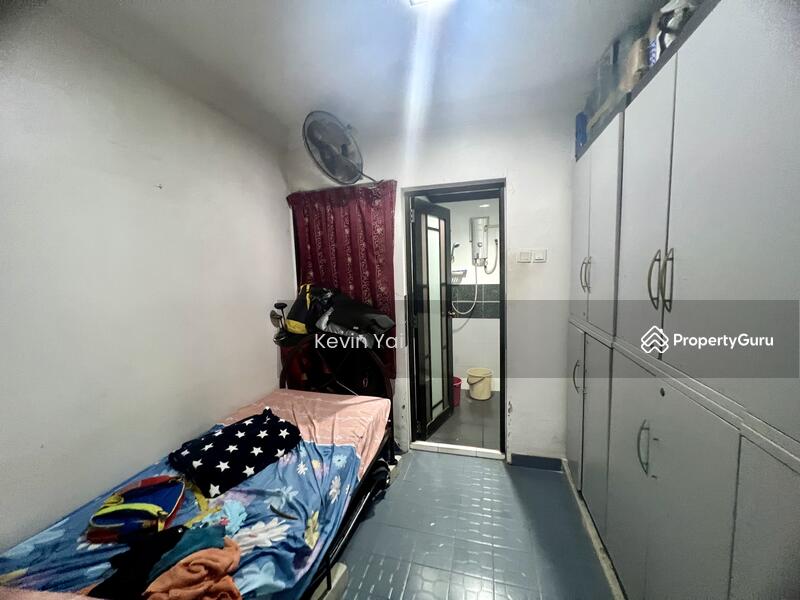 2-storey Terraced House for Sale in Taman Seputeh (Seputeh) - Kevin Yai - Bedroom - PropertyGuru.com.my