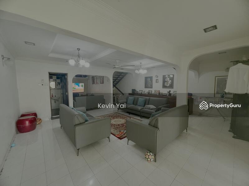 2-storey Terraced House for Sale in Taman Seputeh (Seputeh) - Kevin Yai - Living Room - PropertyGuru.com.my