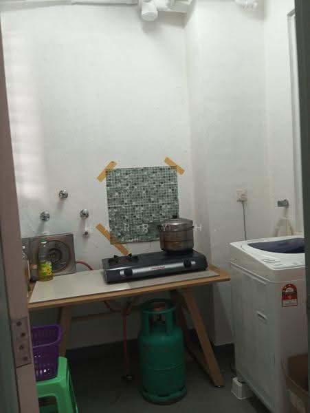 Service Residence for Rent at Pinnacle Sri Petaling - Harry H. Hassan - Kitchen - PropertyGuru.com.my