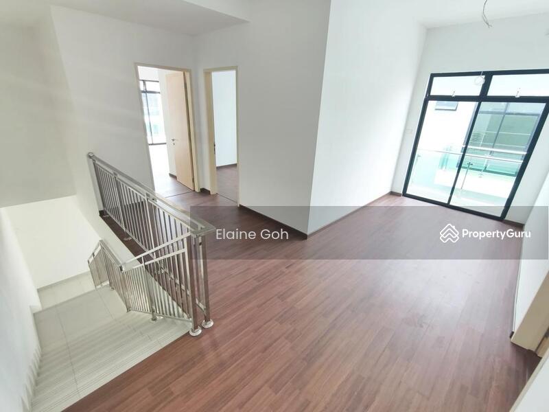 Upstairs Living Area
