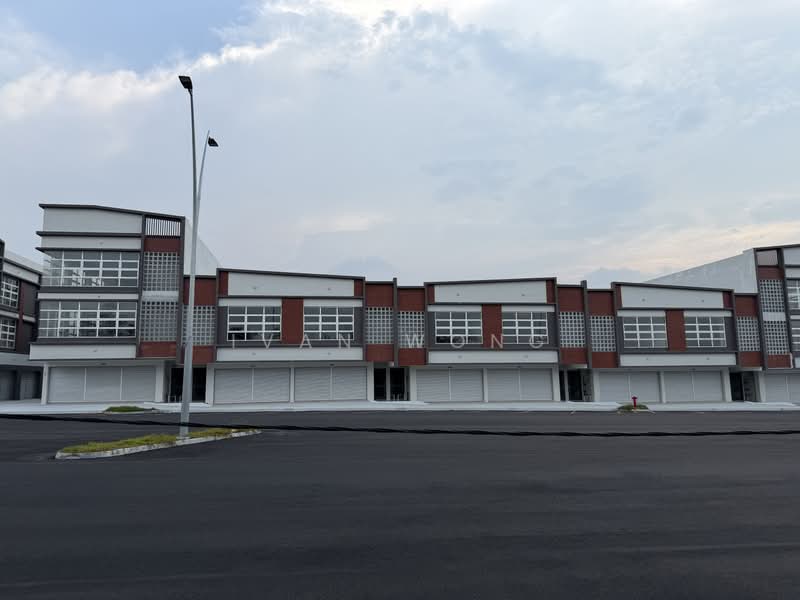 Kedai / Pejabat untuk Dijual di Seksyen U16 (Shah Alam) - Ivan Wong - PropertyGuru.com.my