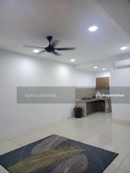 Living Room & Kitchen