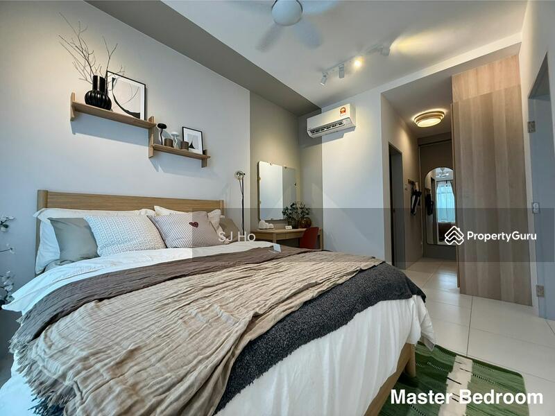 The Terraces - Master Bedroom