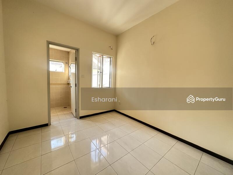 2-storey Terraced House for Sale in Batu 9 (Cheras) - Esharani . - Bathroom - PropertyGuru.com.my