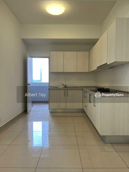 Servis Apartment untuk Dijual di Greenfield Regency - Albert Tey - Kitchen - PropertyGuru.com.my