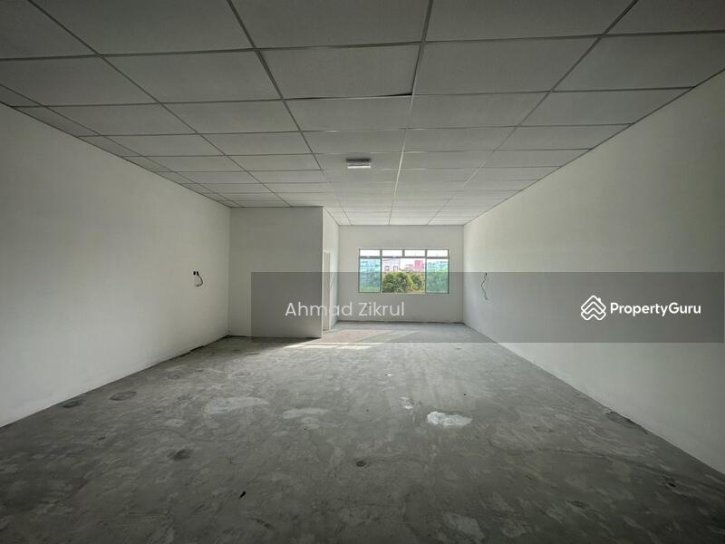 Kedai / Pejabat untuk Dijual di Bandar Universiti (Parit Raja) - Ahmad Zikrul - Others - PropertyGuru.com.my