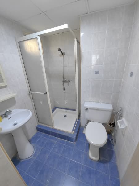 Condominium for Rent at Gold Coast Resort Condominium - Irene Goh - Bathroom - PropertyGuru.com.my