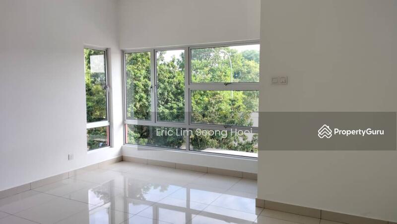 2-storey Terraced House for Sale in Bandar Botanic (Klang) - Eric Lim Seong Hooi - Living Room - PropertyGuru.com.my