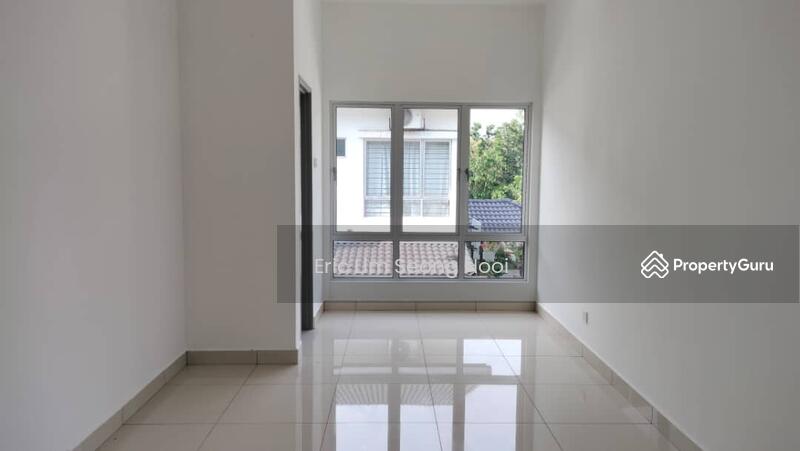 2-storey Terraced House for Sale in Bandar Botanic (Klang) - Eric Lim Seong Hooi - Living Room - PropertyGuru.com.my