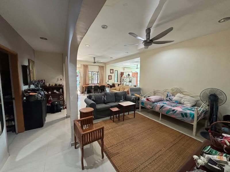 Bungalow for Sale in Kampung Tunku (Petaling Jaya) - Asyran Laidin - Living Room - PropertyGuru.com.my