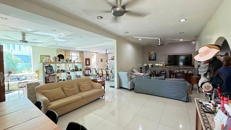 Bungalow for Sale in Kampung Tunku (Petaling Jaya) - Asyran Laidin - Living Room - PropertyGuru.com.my