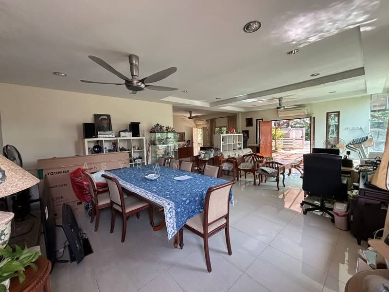 Bungalow for Sale in Kampung Tunku (Petaling Jaya) - Asyran Laidin - Dining Room - PropertyGuru.com.my