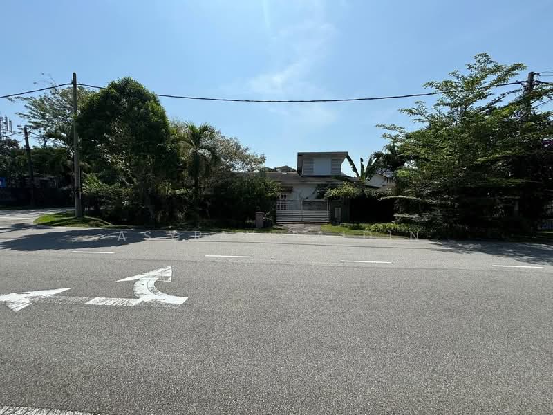 Bungalow for Sale in Kampung Tunku (Petaling Jaya) - Asyran Laidin - Exterior - PropertyGuru.com.my
