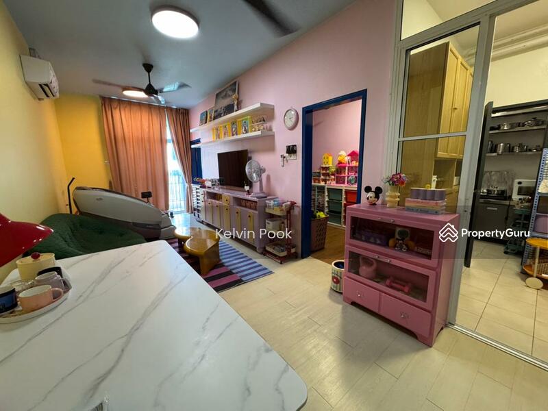 Selangorku Pr1ma Lakefront Homes untuk Untuk Dijual - RM 328,000, Mac 2026 - Living Room - PropertyGuru.com.my