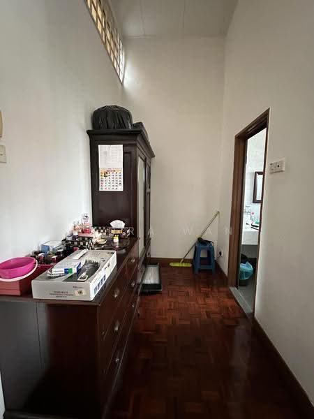 Rumah Teres untuk Dijual di Petaling Jaya (Selangor) - Sandra Wang - Hallway - PropertyGuru.com.my
