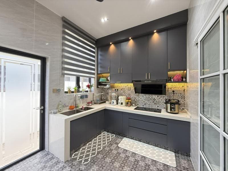 Semi-Detached House for Sale in Setia Alam (Selangor) - Celine Gan - Kitchen - PropertyGuru.com.my