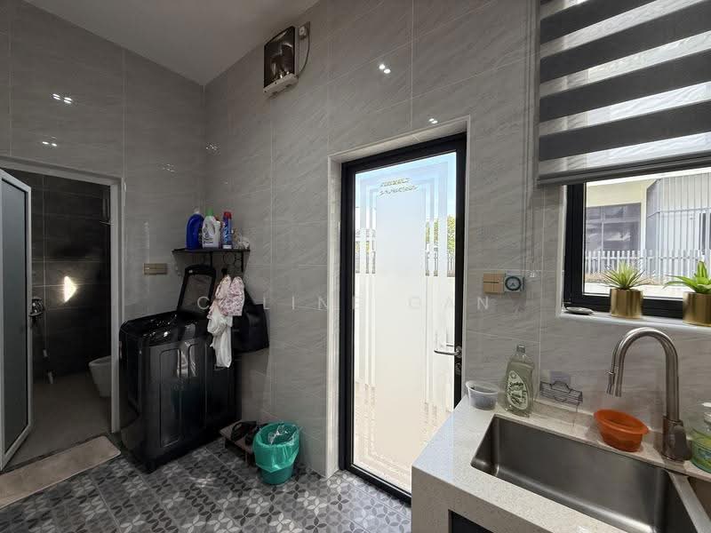 Semi-Detached House for Sale in Setia Alam (Selangor) - Celine Gan - Kitchen - PropertyGuru.com.my
