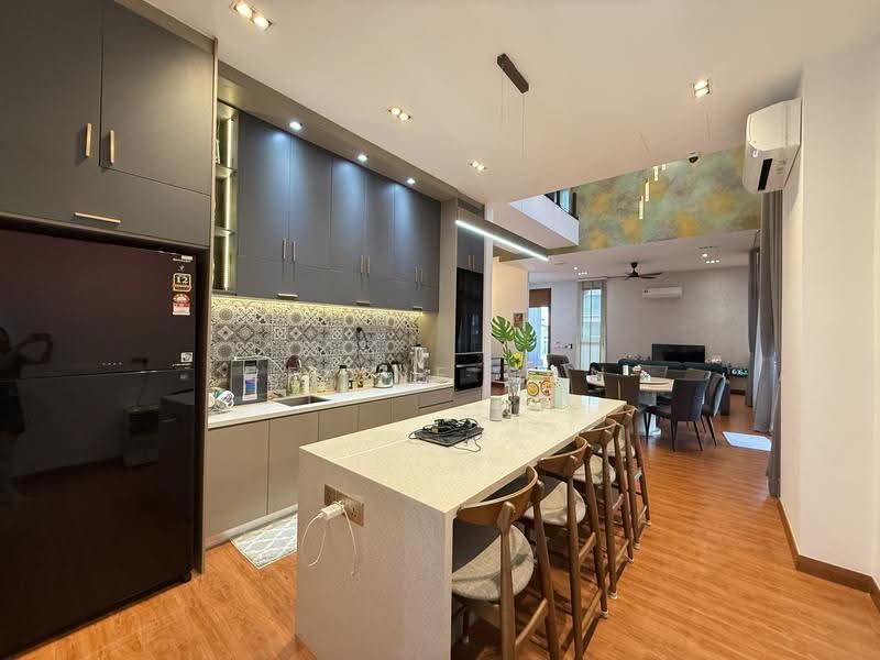 Semi-Detached House for Sale in Setia Alam (Selangor) - Celine Gan - Kitchen - PropertyGuru.com.my