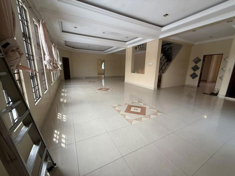 Rumah Banglo untuk Dijual di SS3 (Petaling Jaya) - FC Wong - Living Room - PropertyGuru.com.my
