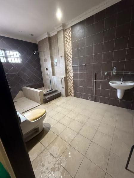 Rumah Banglo untuk Dijual di SS3 (Petaling Jaya) - FC Wong - Bathroom - PropertyGuru.com.my